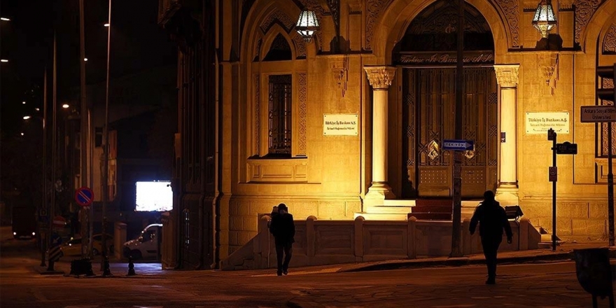 Türkiye Genelinde Hafta Sonu Kesintisiz Uygulanan Sokağa Çıkma Kısıtlaması Sona Erdi