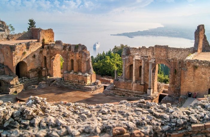 Arkeologlar Pompei'de Bir Açık Büfe Buldu