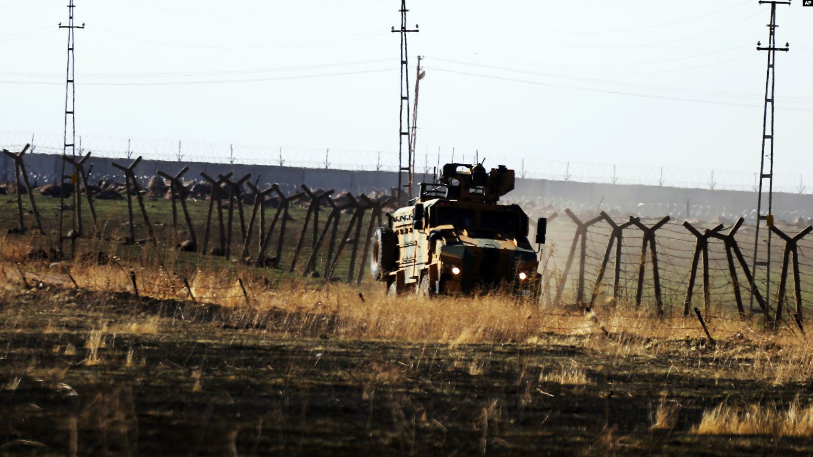 Rusya Ayn İsa'ya Askeri Polis Takviyesi Yolladı