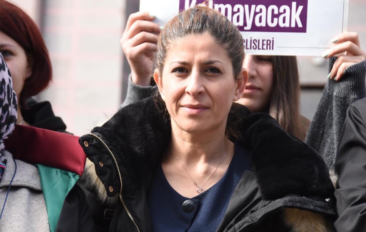 Eşini 16 Kez Bıçaklayıp Ağır Yaralayan Kocaya Müebbet Hapis İstemi