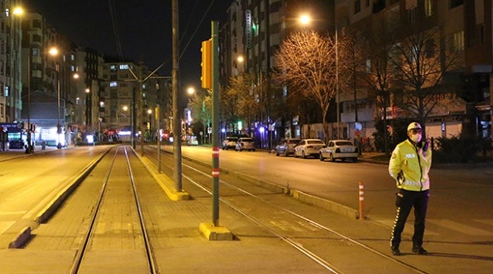 Yılbaşında Uygulanacak 80 Saatlik Sokağa Çıkma Kısıtlaması Başladı