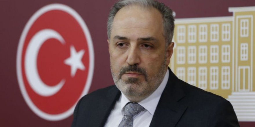 Yeneroğlu: İkisi de tek tipçi ve kadını araçsallaştırıyor