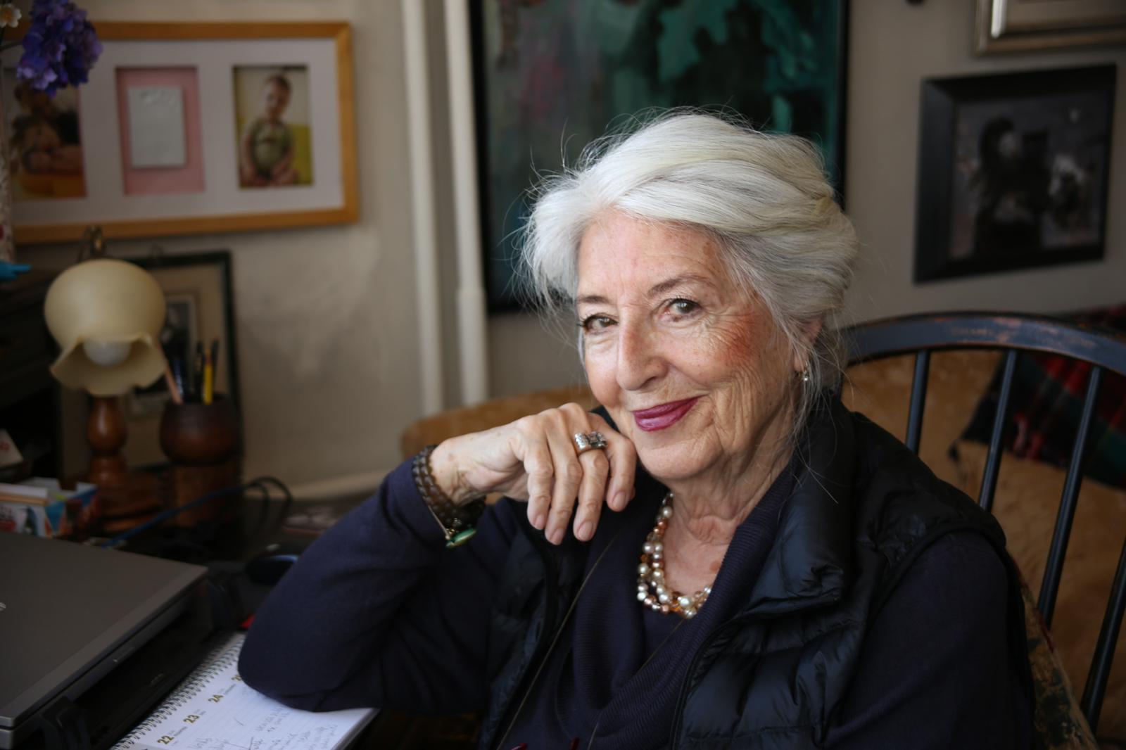 Eski TRT spikeri Aylin Özmenek, hayatını kaybetti