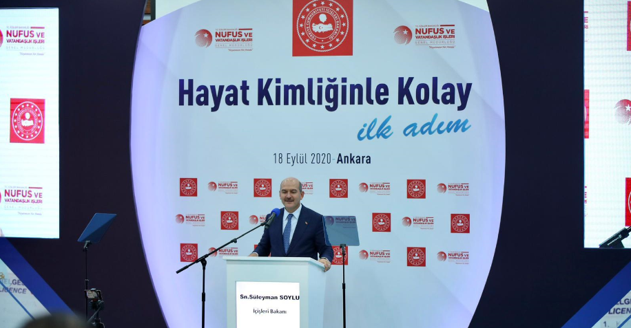 Türkiye genelinde 800 bin kişi ehliyetlerini çipli kimliklere taşıdı