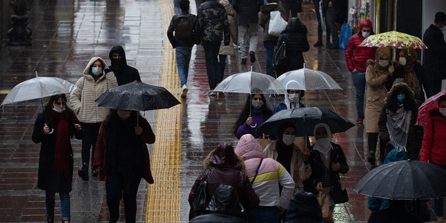 Aralık Ayında Yağışlar Yarı Yarıya Azaldı