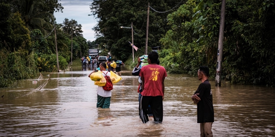 Malezya'da Sel Nedeniyle 34 Binden Fazla Kişi Tahliye Edildi