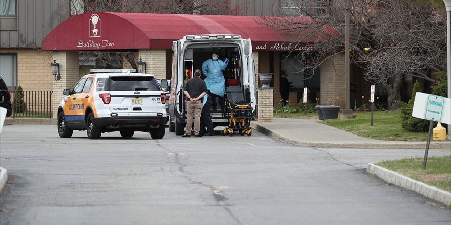 Abd'de Kovid-19'dan Ölenlerin Sayısı 370 Bini Geçti