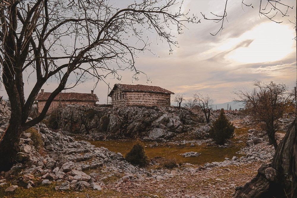 Yıllara meydan okuyan tarihi 'düğmeli evler' turizme kazandırılıyor