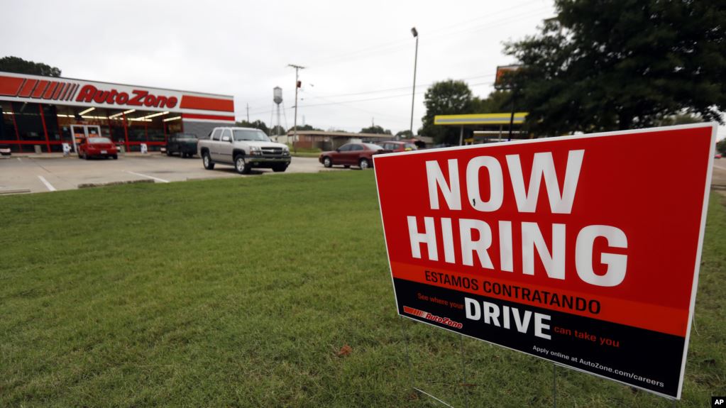 ABD'de İlkbahardan Bu Yana İstihdamda İlk Aylık Kayıp