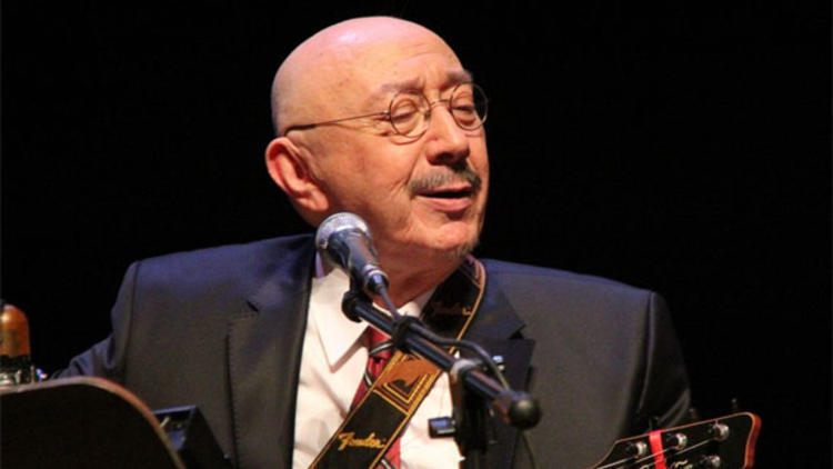 Özdemir Erdoğan: Zeki Müren kötü bir rol modeldi, onu izleyen erkek çocuklar travmalar yaşadı