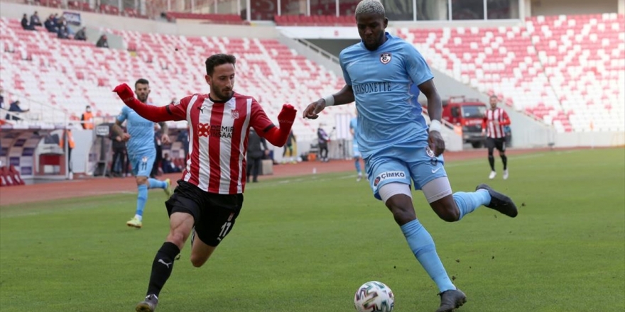 Demir Grup Sivasspor Sahasında Kazandı