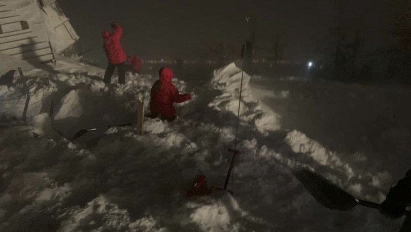 Rusya'da Evlerin Üzerine Çığ Düştü!