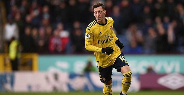 Galatasaray Teknik Direktörü Fatih Terim'den flaş Mesut Özil açıklaması