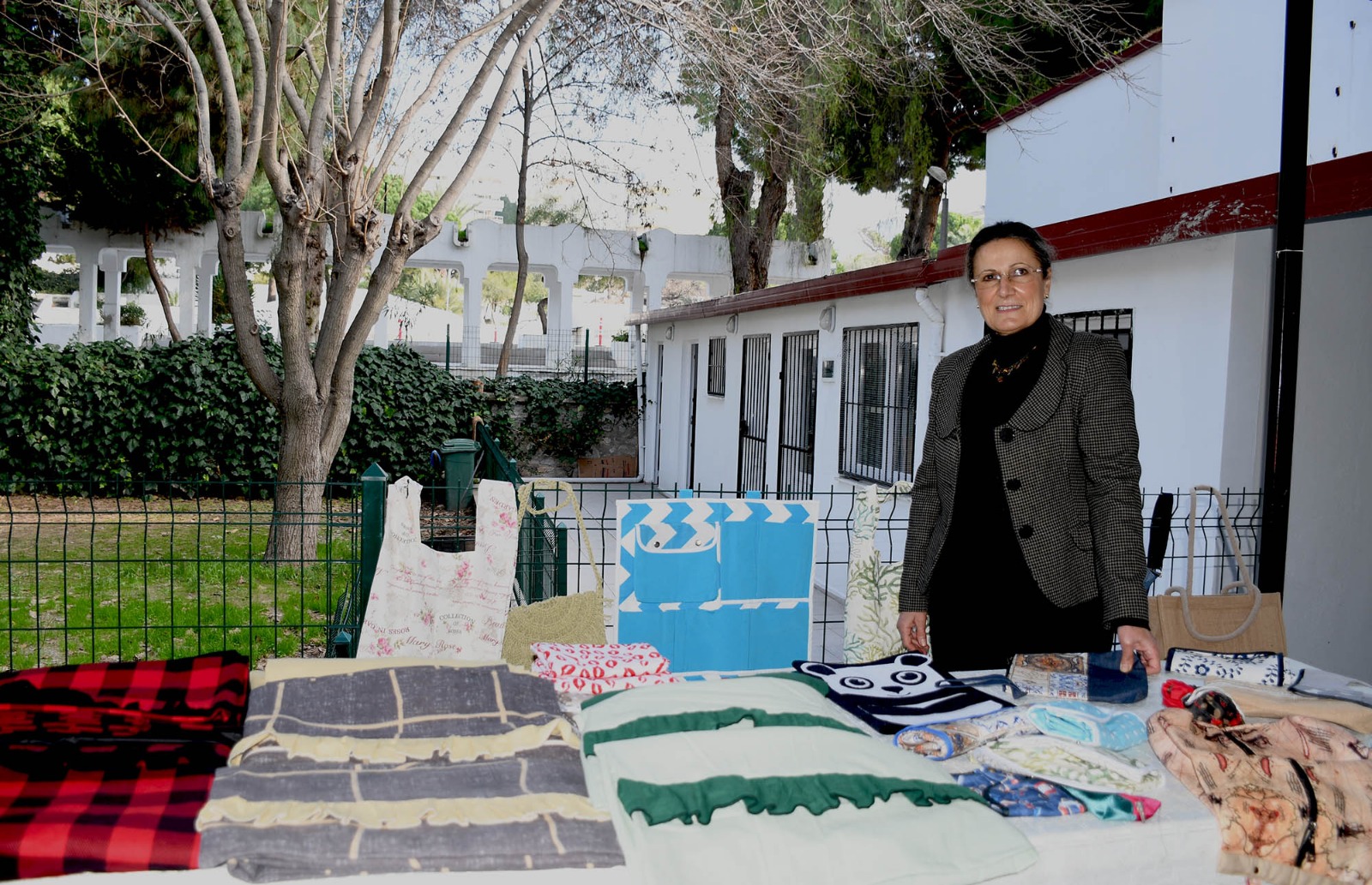 Pandeminin Kadın Kahramanları Kuşadası'nın Maske İhtiyacını Giderdi