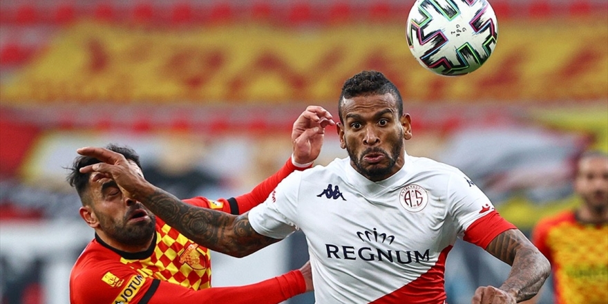 Antalyaspor'un Deplasman Galibiyeti Özlemi Dindi