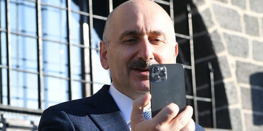 Bakan Karaismailoglu: Türkiye'nin Yeni Nesil Uydu Teknolojilerini Gençlerimizle Birlikte Omuz Omuza Üreteceğiz