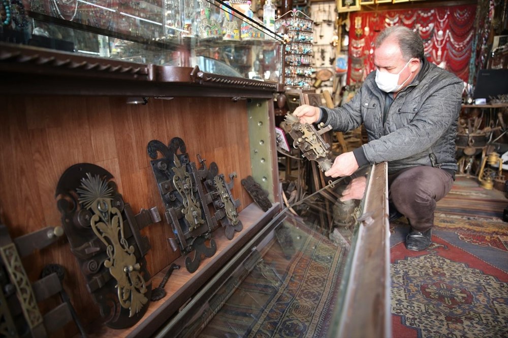 Müze hedefi: 42 yıldır kapı kilidi biriktiriyor