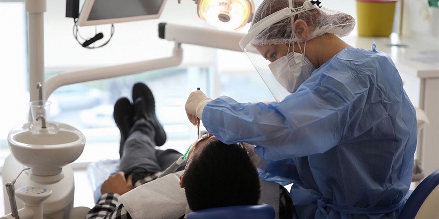 Yabancılar Diş Tedavisinde 'Turizmin Başkenti'ni Tercih Ediyor