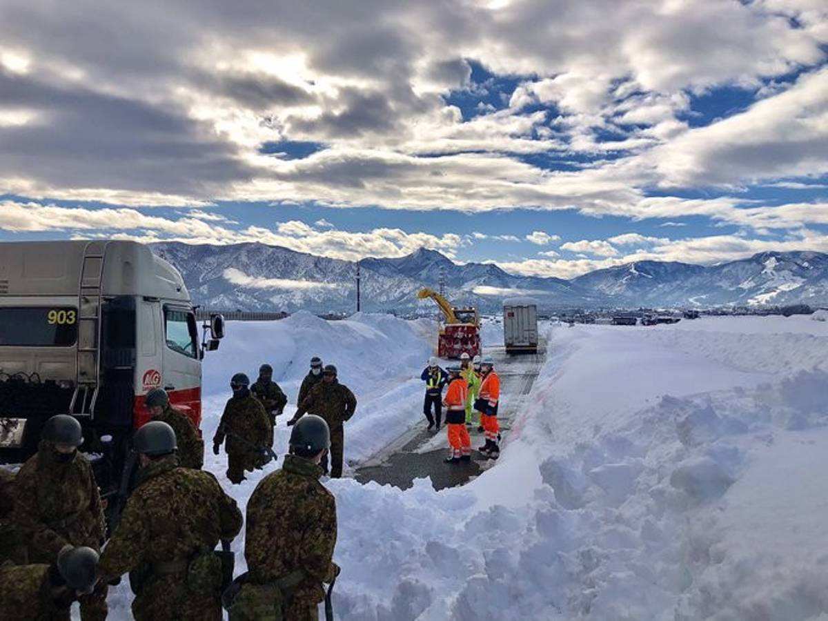 Japonya'da kar fırtınasında ölenlerin sayısı 38'e çıktı