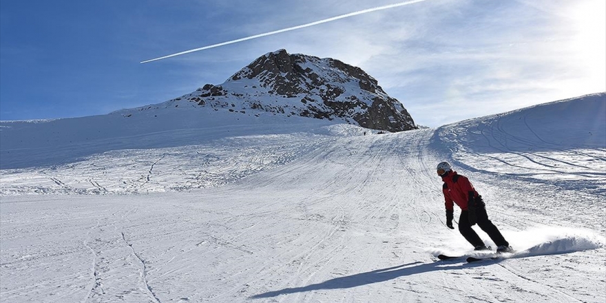 Hakkari'de Kayakseverlerin Huzur Ve Güvenliği Jak Timlerine Emanet