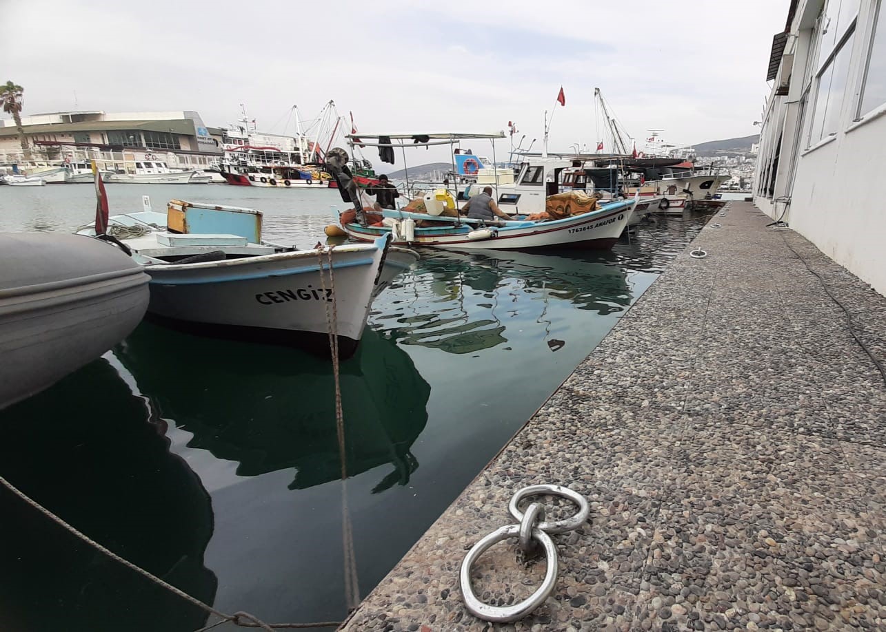 KUŞADASI'NDAKİ BALIKÇI TEKNELERİ ARTIK DAHA GÜVENDE 