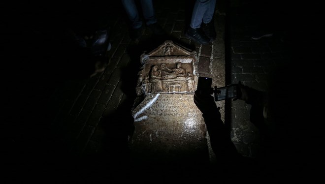 inşaatı izleyen vatandaş tarihi eseri fark etti