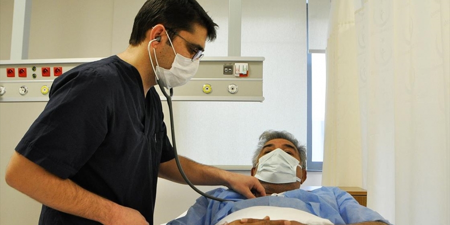 'Kalp Hastalığı Bulunanlar Bu Virüse Karşı Çok Daha Dikkatli Olmalı'