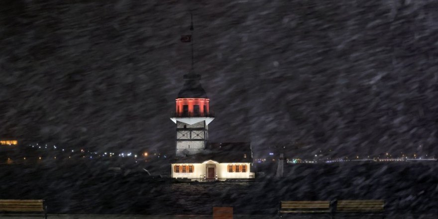 İstanbul "kar"a kavuştu