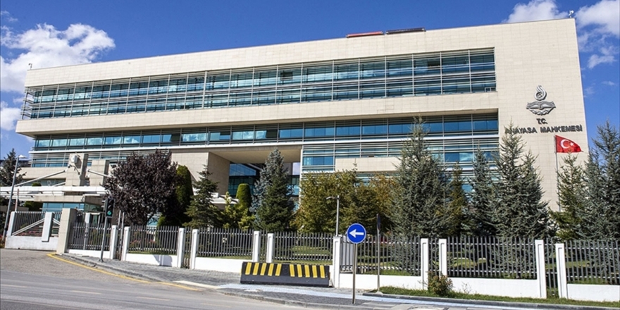 AYM, Cumhurbaşkanlığı'nın o kararını iptal etti