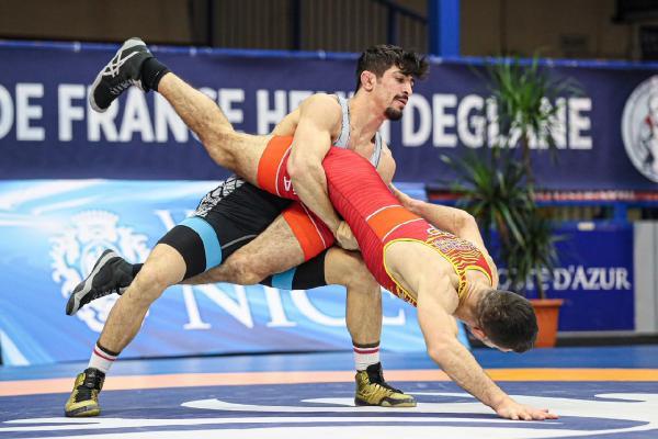 Grekoromen Güreş Milli Takımı, Henri Deglane Fransa Grand Prix'de şampiyon