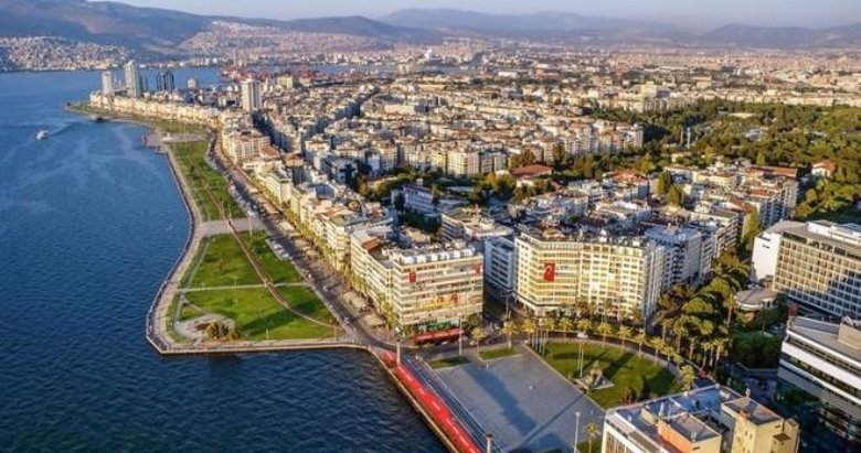 İzmir'de tarihi yapı "Roman Kültür Merkezi"ne dönüşüyor