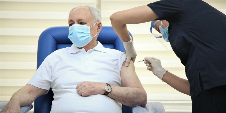 Azerbaycan'da Kovid-19'a Karşı Aşılama Başladı