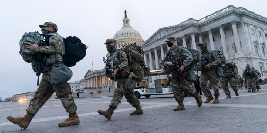 ABD'de Bir Dönem siyasi krizle bitiyor