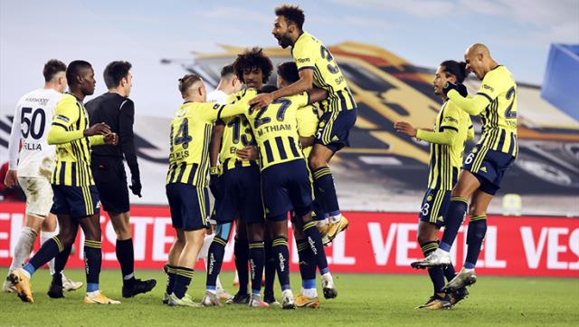 Fenerbahçe, evinde Ankaragücü'nü 3-1 mağlup etti