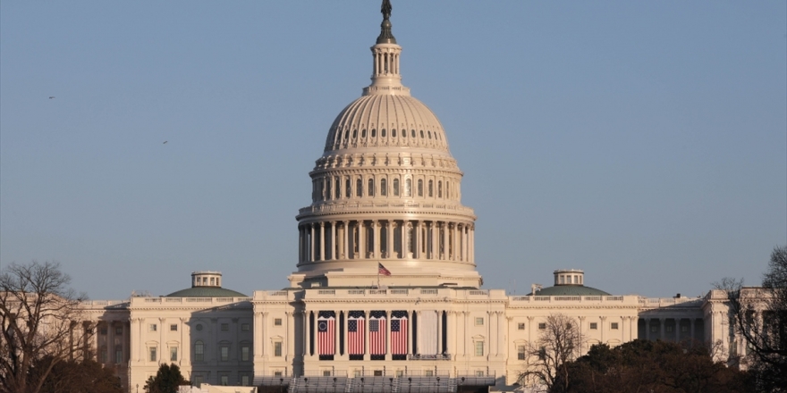 Abd Kongresi Yakınlarındaki Yangın Kısa Süreli Paniğe Yol Açtı