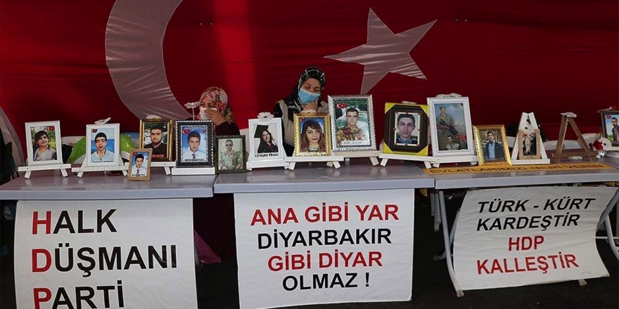 Terör Örgütü Pkk Diyarbakır Annelerinin Evlat Nöbetini İftiralarla Karalamaya Çalışıyor