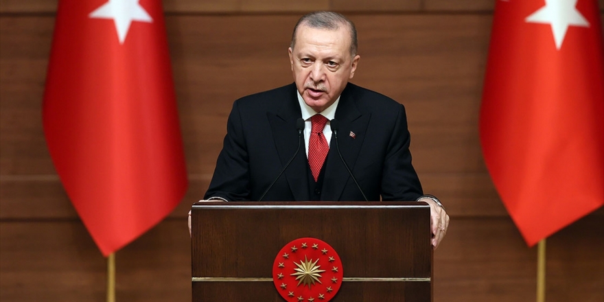 Cumhurbaşkanı Erdoğan: Dilde Sadeleştirme Niyetiyle Türkçemiz Tarihimizin Büyük Kelime Katliamına Maruz Bırakıldı