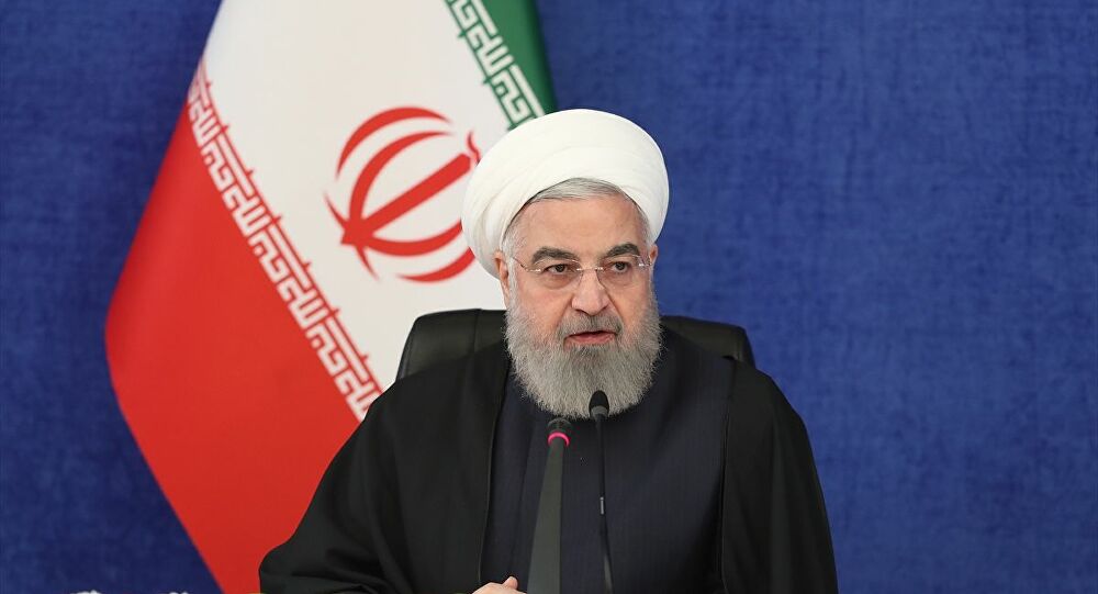 İran devlet televizyonunda Cumhurbaşkanı Ruhani'ye yönelik hakaret tepkilere yol açtı