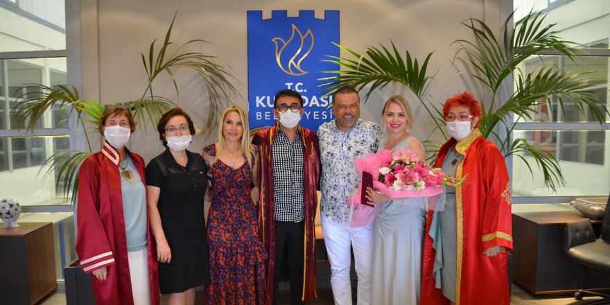 'Kuşadası'nda Aşk Başkadır'