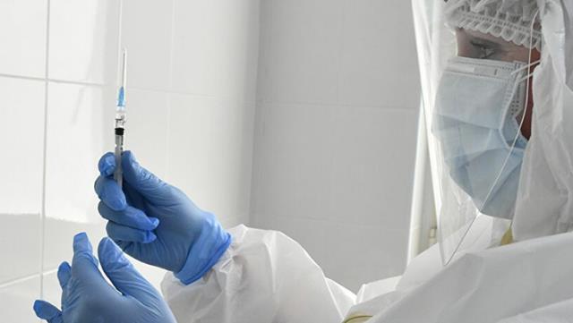 Rus aşısı Sputnik-V'nin Türkiye'de üretimi için anlaşma imzalandı