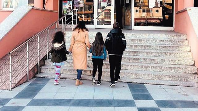 Boşanan çiftin dedikodular üzerine yaptırdığı test herkesi şaşırttı! Bir baba iki DNA