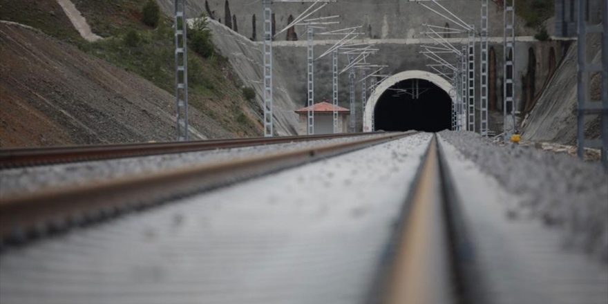 Ankara-sivas Yht Hattının Performans Testlerini Yapacak Tren Yola Çıktı