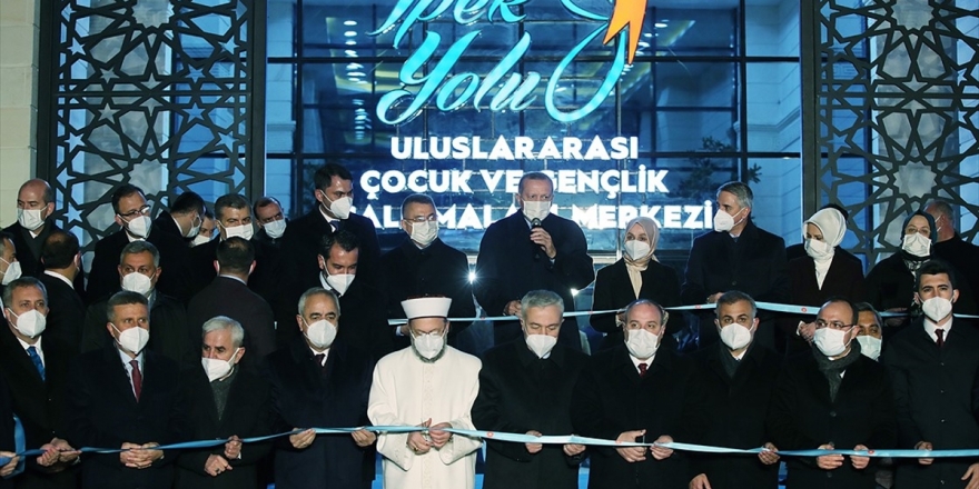 Cumhurbaşkanı Erdoğan, İpek Yolu Uluslararası Çocuk Ve Gençlik Çalışmaları Merkezi'nin Açılışını Yaptı