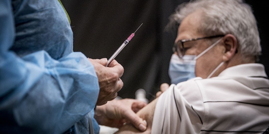 Ab'den Aşı Üreticilerine 'Yükümlülük' Uyarısı