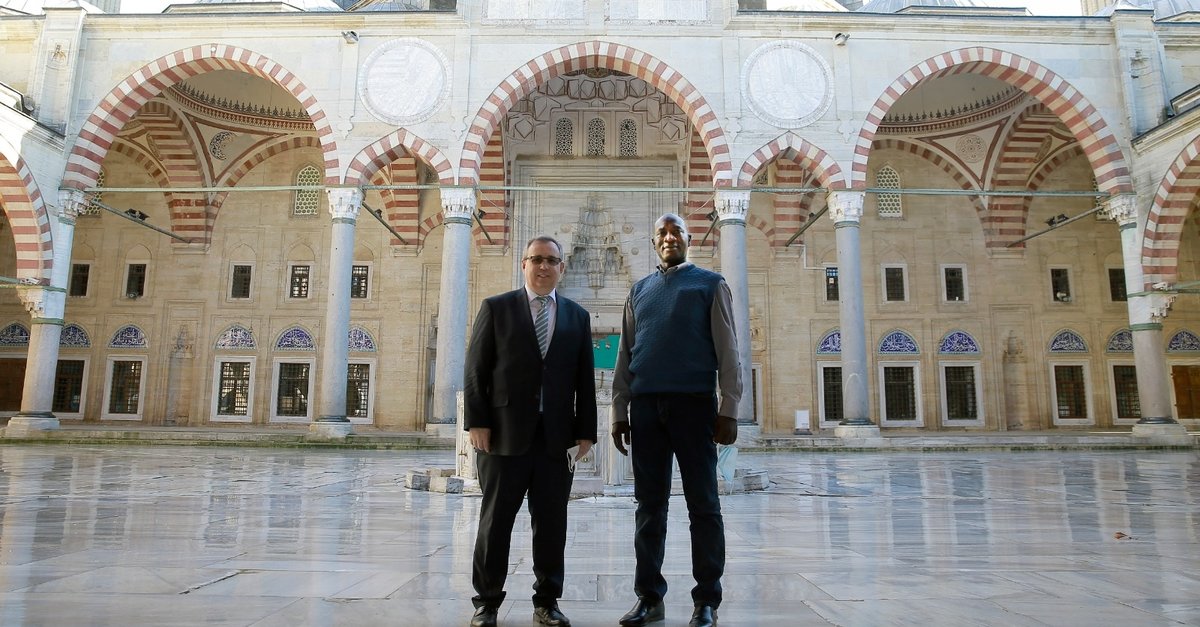 Çad Cumhurbaşkanı adayı Djeraki, mezunu olduğu Trakya Üniversitesi'ni ziyaret etti