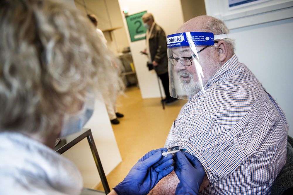 Danimarka nüfusunun 4 katından fazla sayıda Kovid-19 aşısı sipariş etti