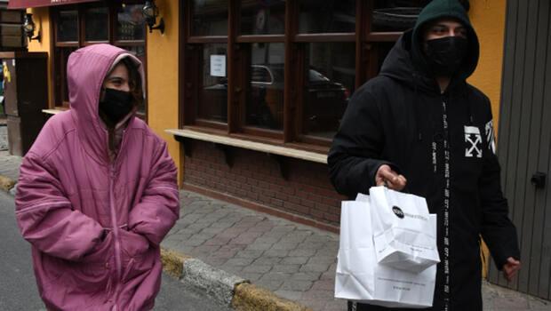 Aslı Bekiroğlu'ndan ilk poz