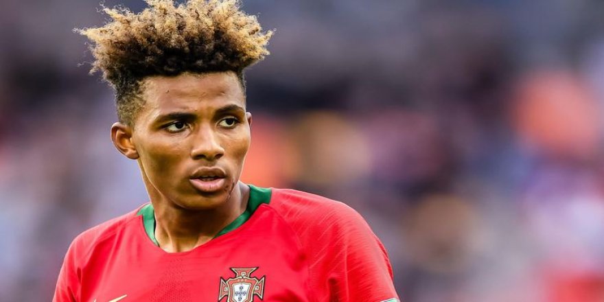 Galatasaray'ın yeni transferi Gedson Fernandes'in Kovid-19 testi pozitif çıktı