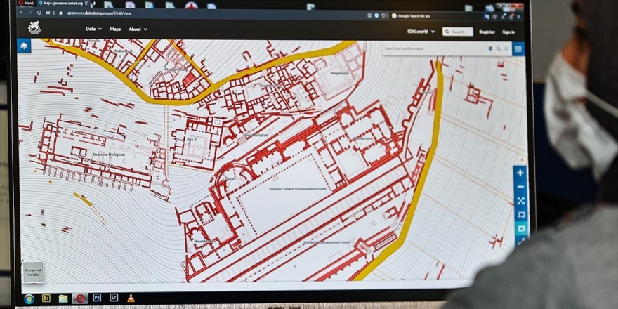 2 Bin 300 Yıl Önceki Bergama Antik Kenti 'Dijital' Dünyadaki Yerini Aldı