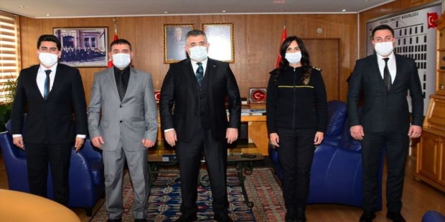 Rüşvet almayan polislere ödül